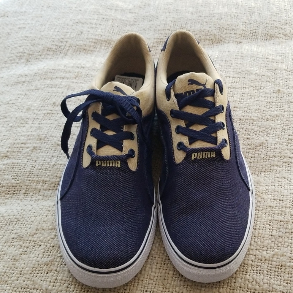 NEW Puma Canvas Sneakers - Size 13